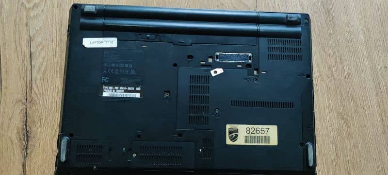 Lenovo Core i3 2nd gen. 140SSD 1