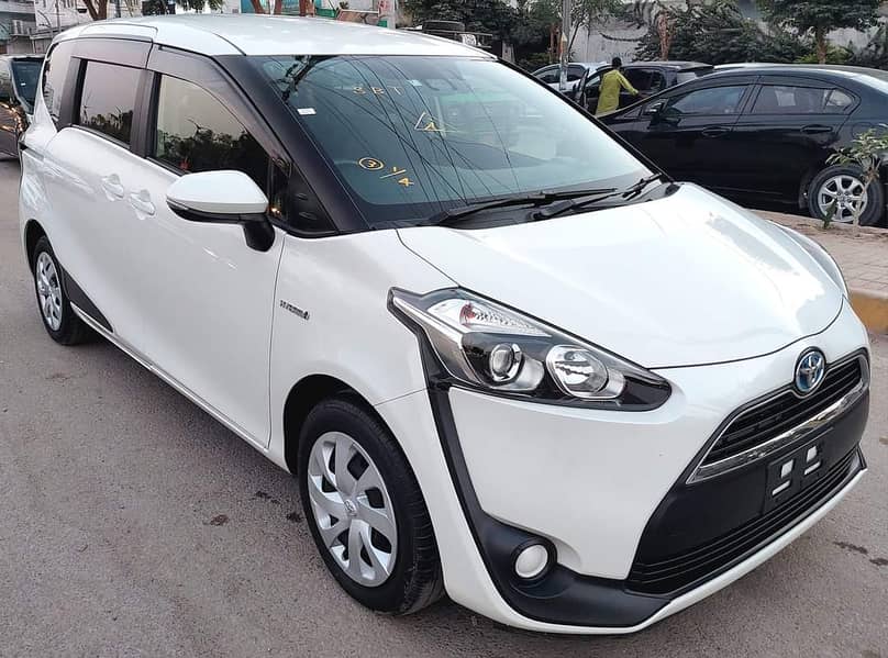 Toyota Sienta 2019 Fresh Import 5