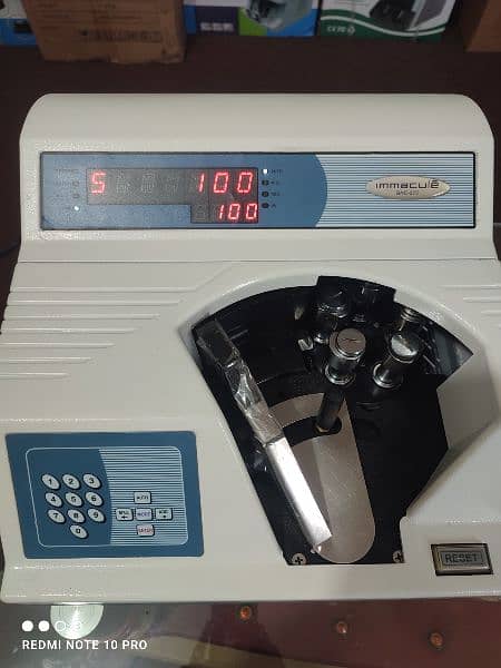 cash counting machines,Mix note counting with 100% fake note detection 18