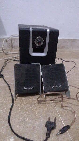 speakers mobile stand 0