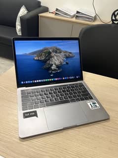 Space Gray Macbook Pro 13" 2017 Core i5 Touchbar 0