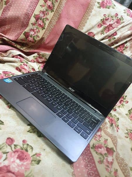Acer c740 Laptop 5th generation 128gb ssd 0