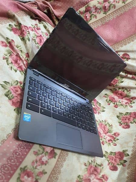 Acer c740 Laptop 5th generation 128gb ssd 3