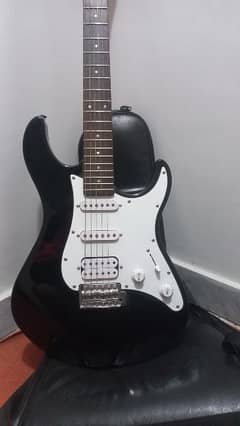 Yamaha eg112c Electric Guitar new