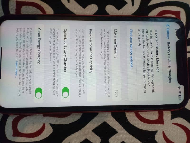 iphone 11jv back chnge hai front pr chota sa dot  battery health 76 0