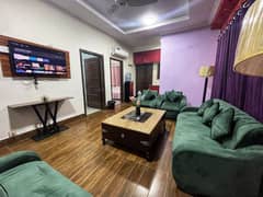 Fully furnished 2-BHK apartment daily/weekly rental