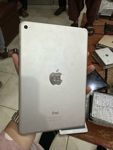 iPad Air 2 | iPad mini 4 7
