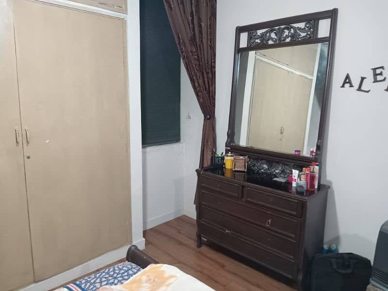 King size bed with 2 side tables and dresser with mirror 2