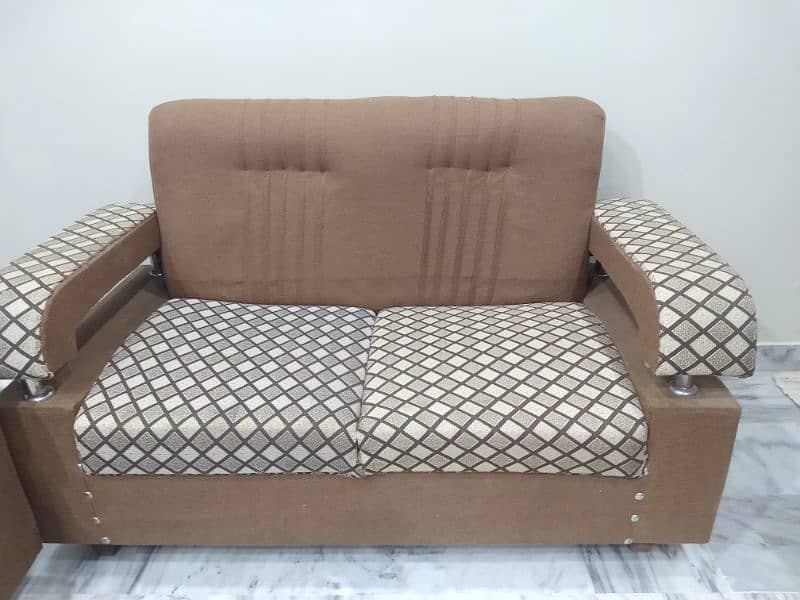7 seater set good condition 3