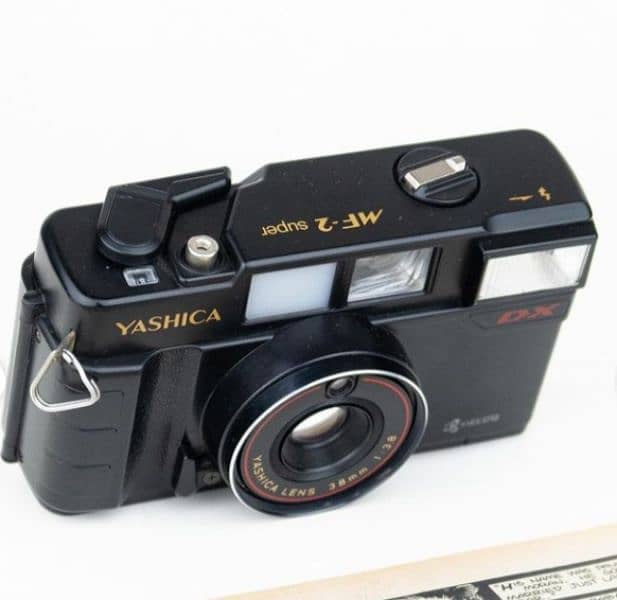 Yashica MF-2 super camera DX Japan 1