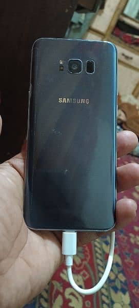 I m selling Samsung galaxy S8 plus 1