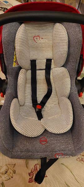 Baby carrier/ car seat /Carry cot 0