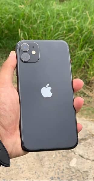iphone 11 Urgent For sale. 7