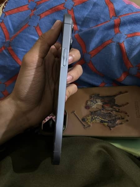 iphone 13 pro max 256 GB Sierra Blue color 3