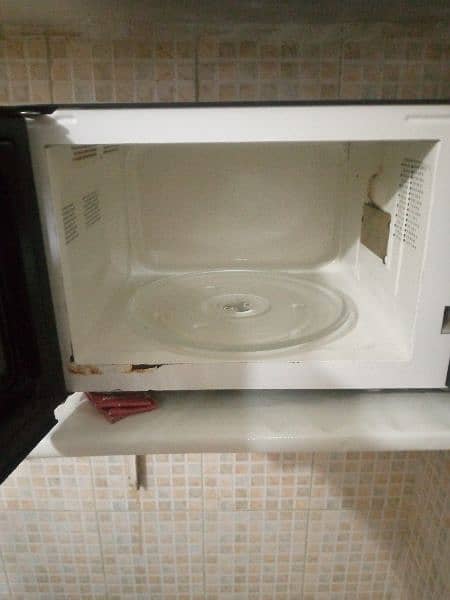 microwave oven very good condition 3
