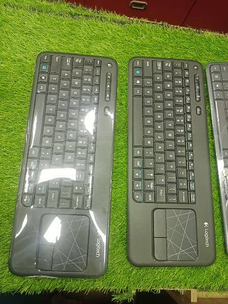 logitech k400 k400+ keyboard with touchpad smart led keyboard 2