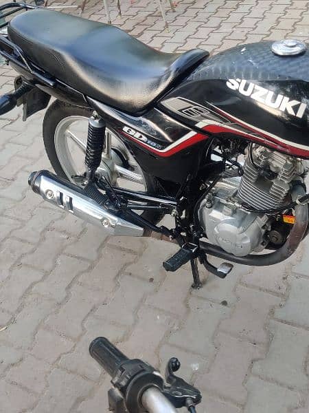 Suzuki 3