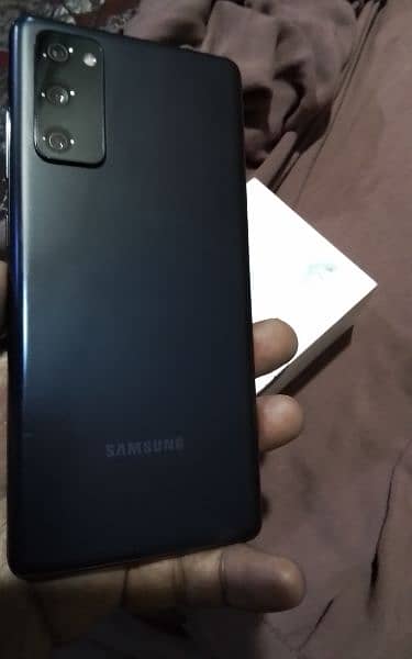 Samsung s20 fe. . . official Pta. . duel sim with box. . . 1