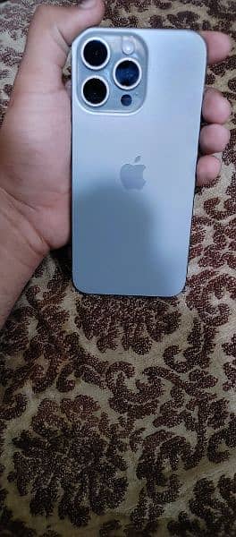 IPhone 15 pro max jv Natural titanium 0