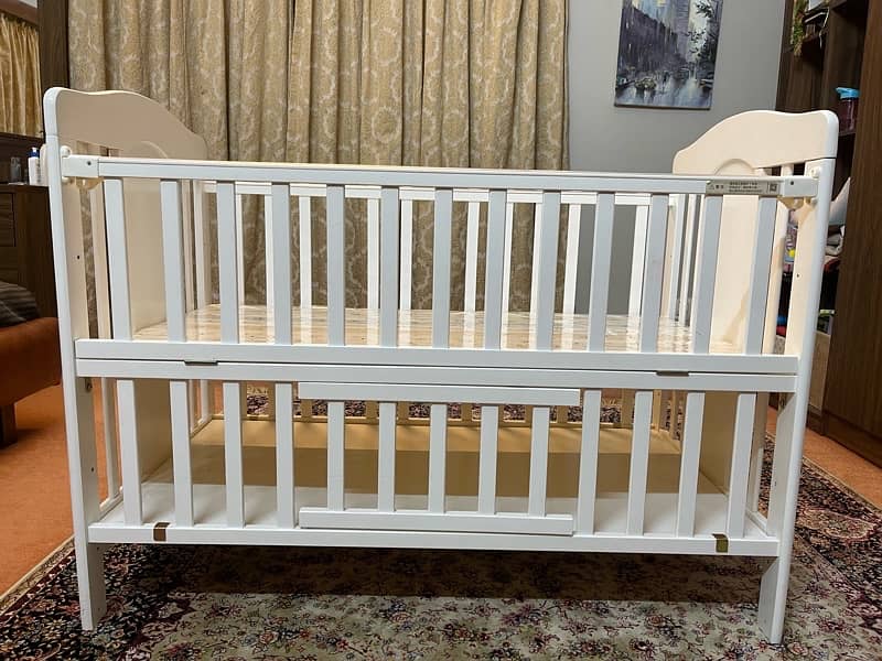 Baby Cot/ baby bed 4
