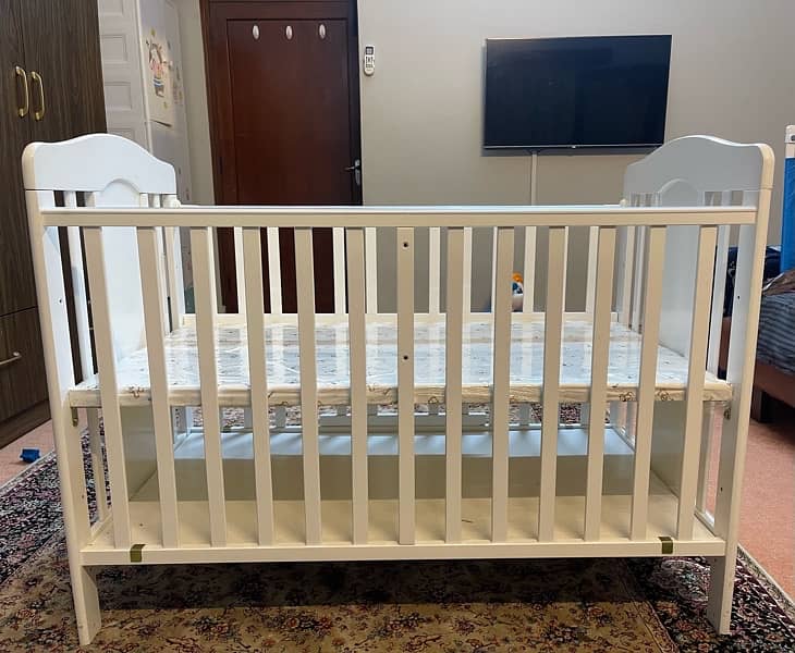 Baby Cot/ baby bed 5