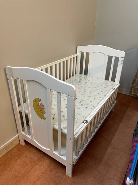 Baby Cot/ baby bed 8