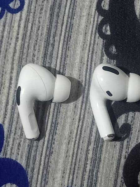 apple airpods 4