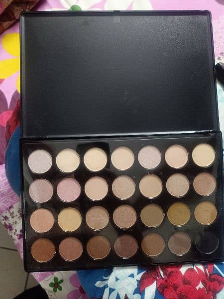 original bh cosmetics and different imported eye kits 2