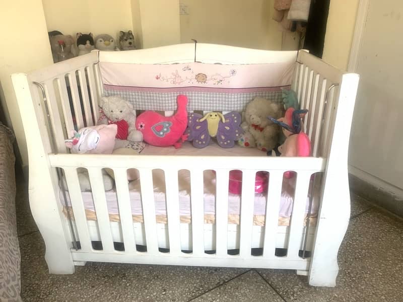 baby cot with good matteess made of imported sheets n deco paint 0