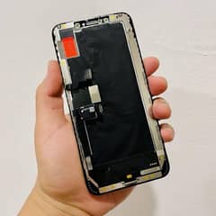 LCD of iPhone Xs Max Pulled (Center Line)