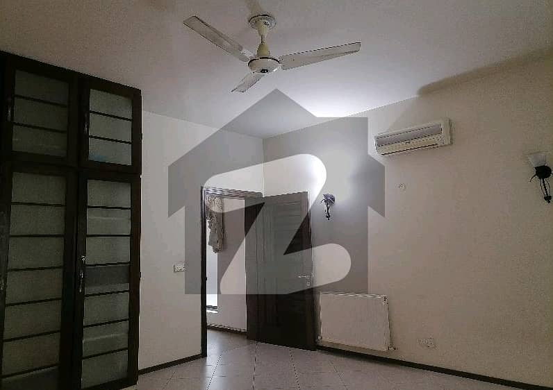 Investors Should Rent This Upper Portion Located Ideally In F-7 4
