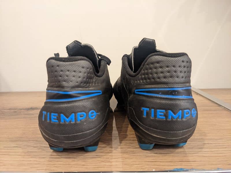 Nike Tiempo Legend 8 in good condition football shoes sports shoes 2