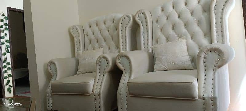 Drawing Room Luxury Sofa Chairs - Set of Two Single Seaters 2