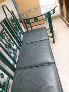 4 Dining Chairs (Solid Iron Rod)
