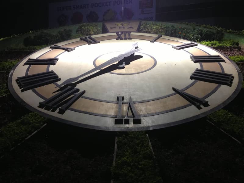 Large size clocks with Master Clock (3-20 Feet) 16