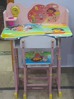 Kid's study table & chair