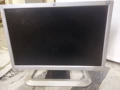HP 20 inch LCD with USB port