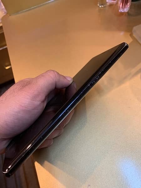 Samsung note 8 in rough condition 4