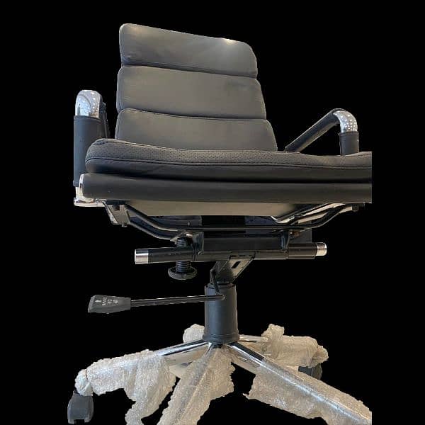 Imported Office chairs available in best prices 12