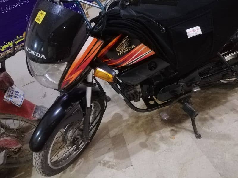 Honda 100 Pridor for sale model 2018 first owner on my name 3