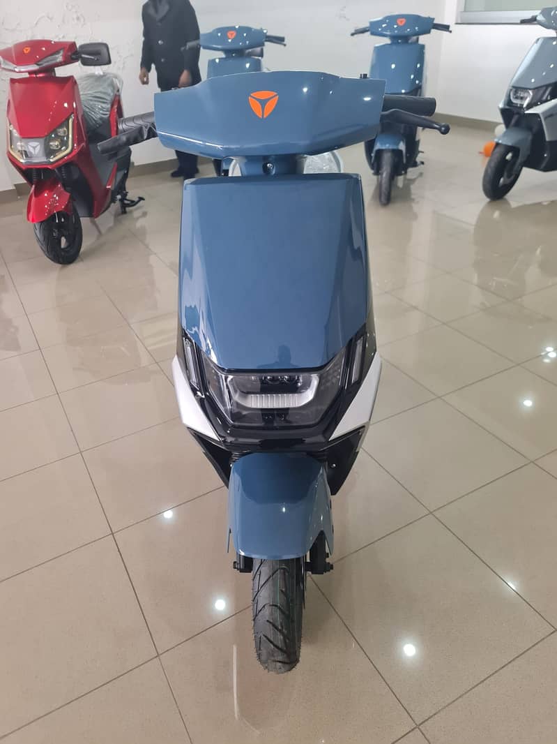Yadea Robin Electric Scooty Scooter for Sale 9