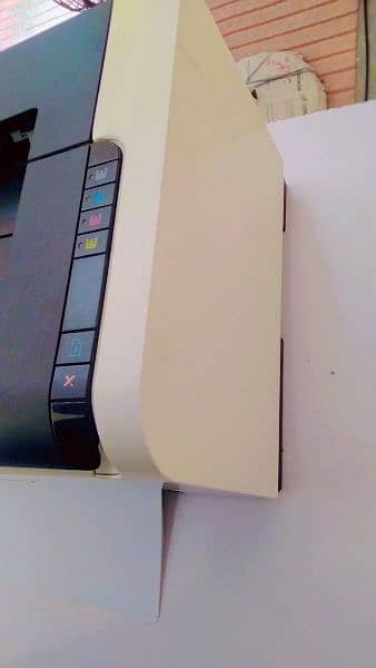 HP LaserJet CP1025
nw collor 3