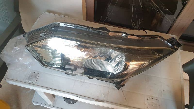 Honda Vezel  HR-V HEAD LIGHTS NOT OPER OR REPARE 0