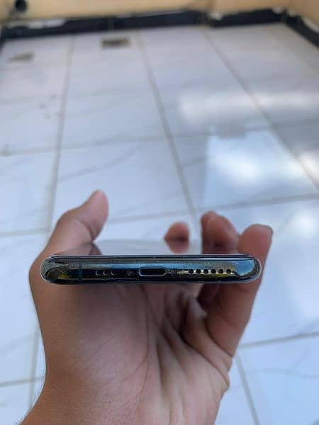 i phone 11 Pro 64 GB JV/non PTA 5