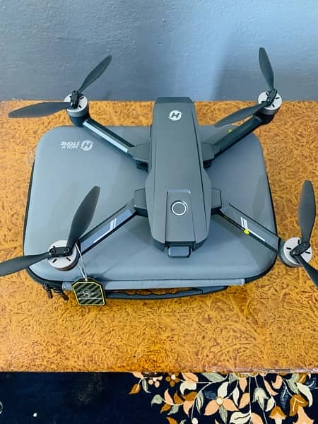 Holy Stone HS720e Foldable GPS Drone with 4K UHD Camera 1