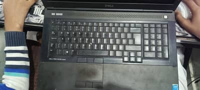 Dell Precision M6800 0