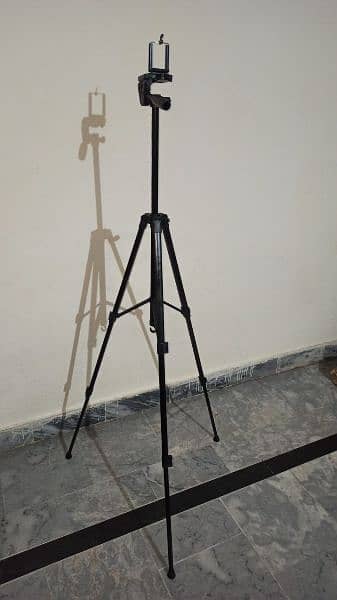 330A professional Tripod Stand For YouTuber TicTok Videos 1