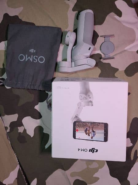 DJI OSMO 4 Brand New from America 17