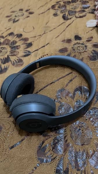Original Beats Solo 3 On-Ear Wireless Headphones 0