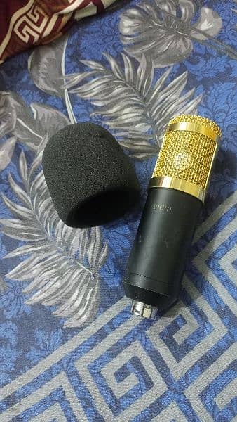 BM 800 Condenser Microphone With (V8 Sound Card) 1
